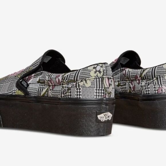 Vans Classic Slip-On Stackform Shoe- Tapestry Floral Black - Picture 5 of 12